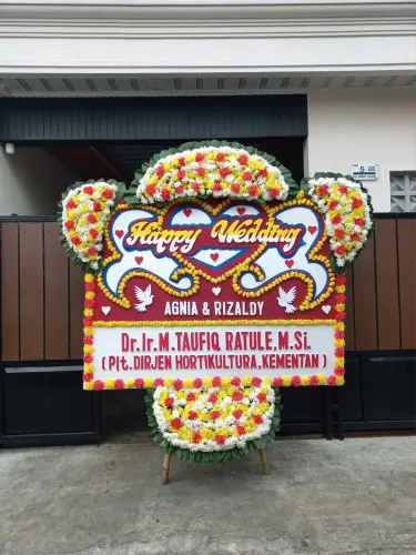 Papan Bunga Pernikahan gondrong